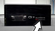 Audi Q7 4M Motorized screen